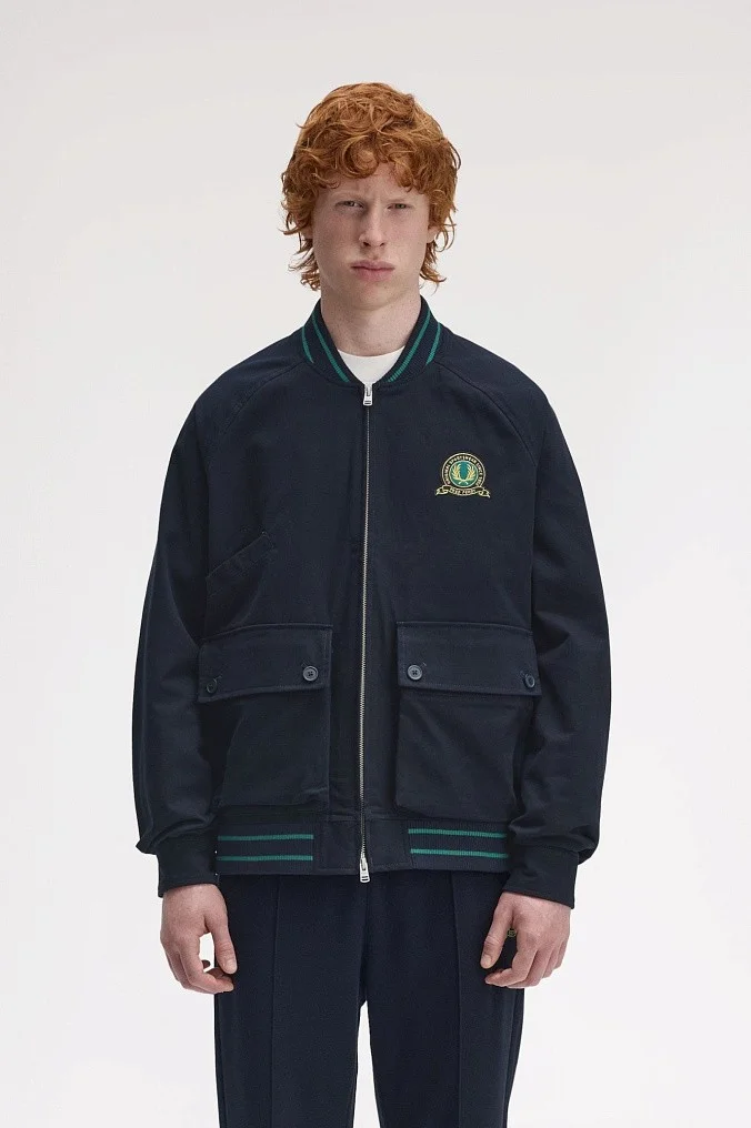 Бомбер Fred Perry Tennis Badge Bomber Jacket
